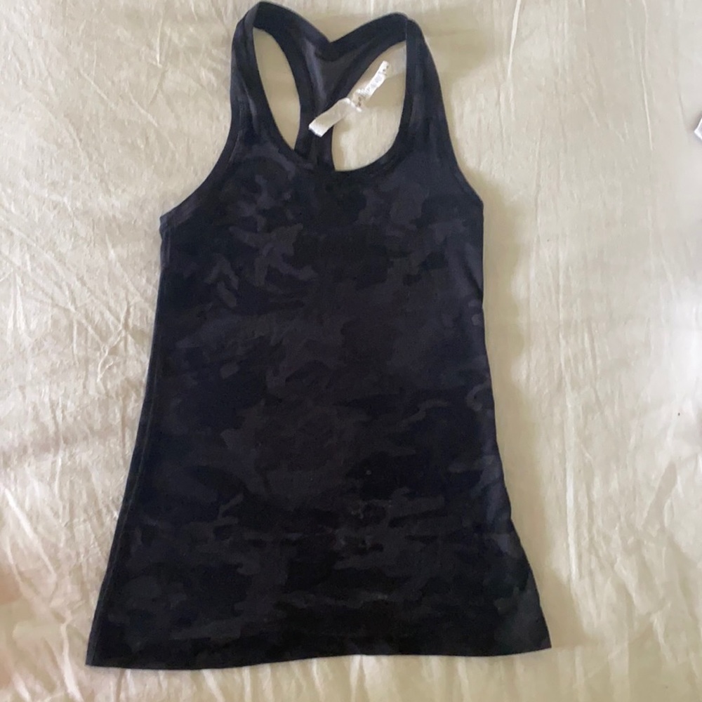 Lululemon tank
